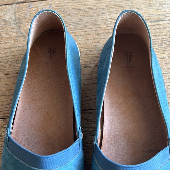 FRYE Melanie Slip-on Flats Sneakers Blue Suede Women's 8.5 - Picture 3 of 6